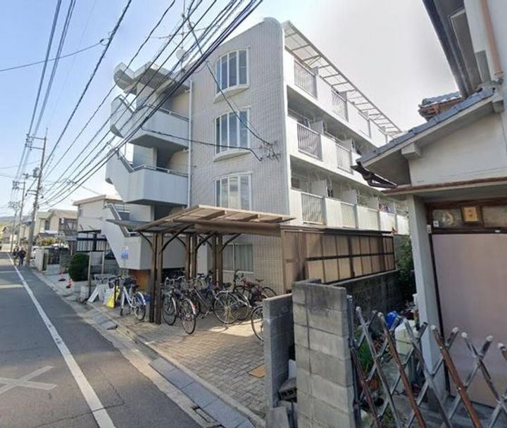 エスペーロ伊島の外観