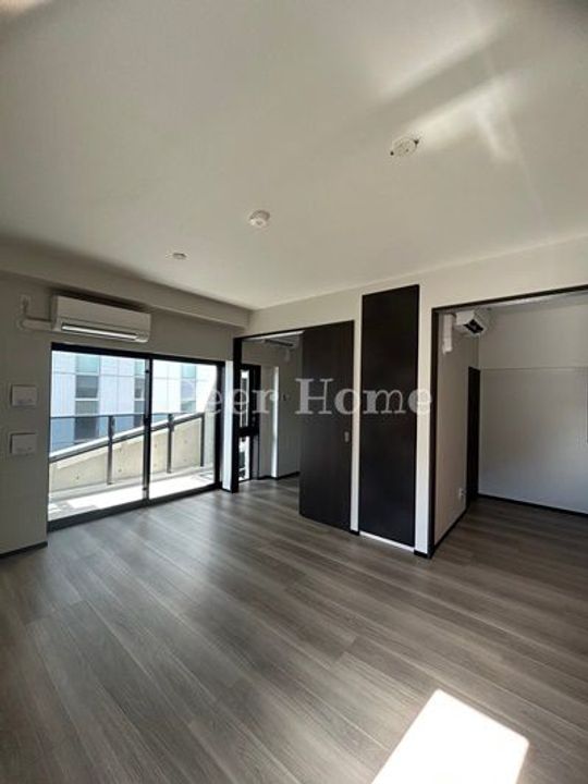 プライムガーデン恵比寿南の居間