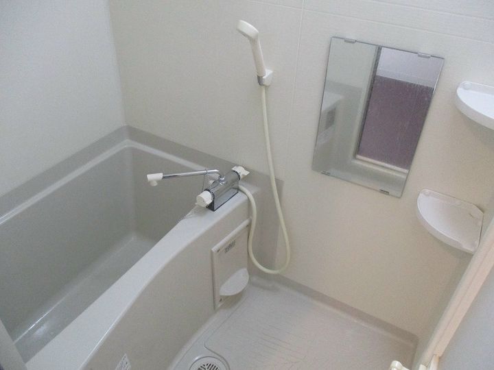 バイオレット倉田の風呂