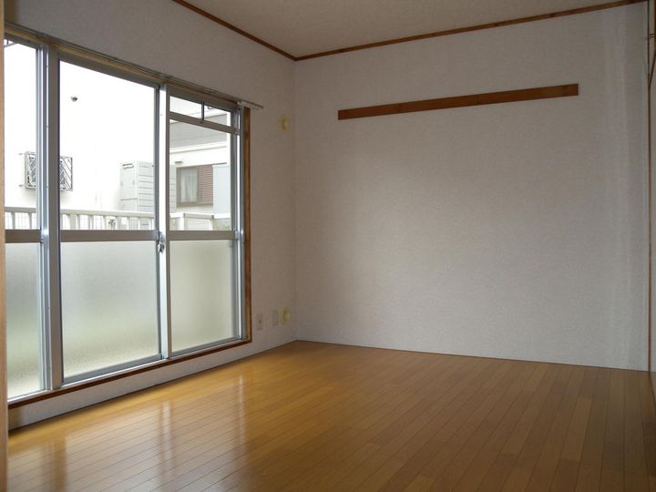 ハイツこもがわの居間