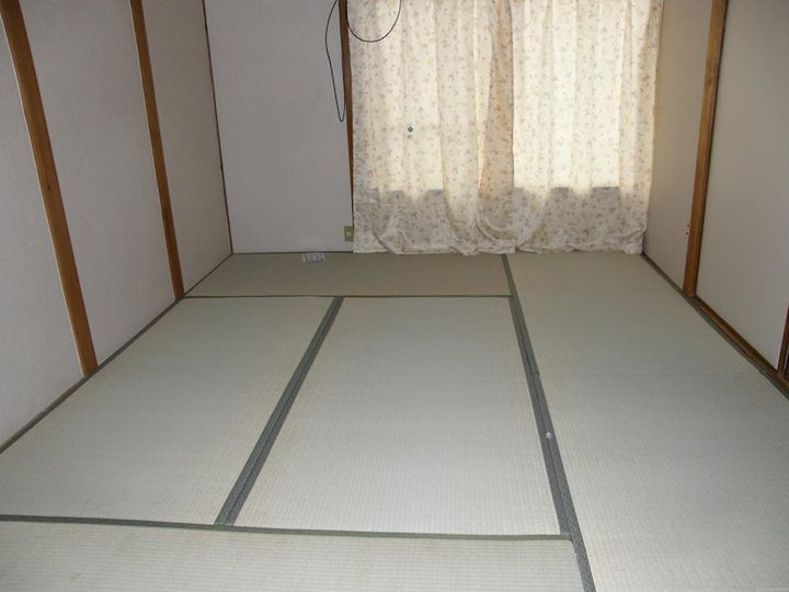 愛媛県四国中央市中曽根町(一戸建)の賃貸物件の居間