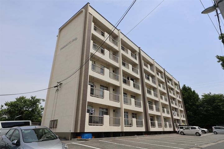 山本ビルの外観