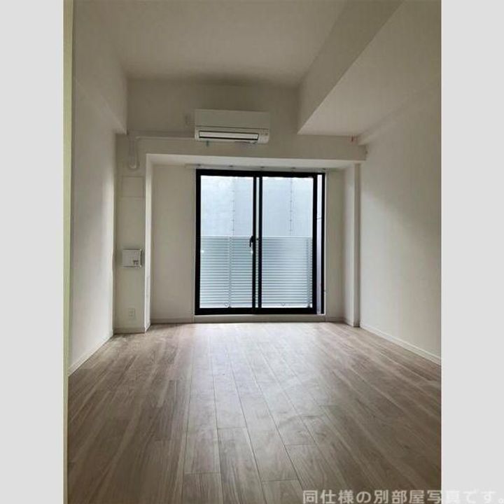 大阪府堺市西区浜寺石津町中1(マンション)の賃貸物件の居間