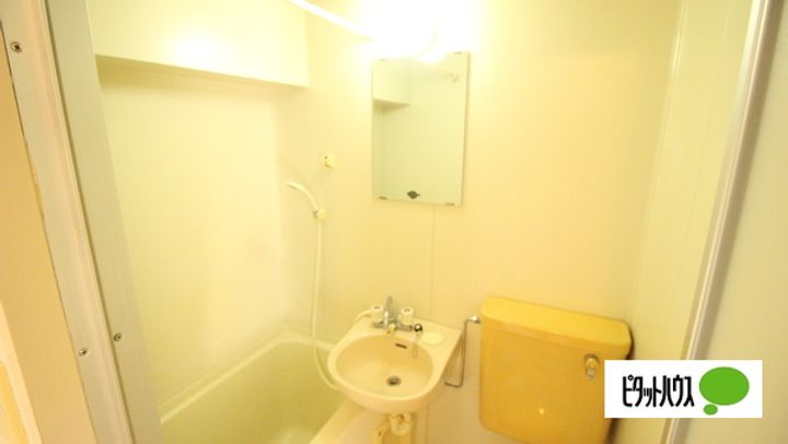 フレール・ナカノの内装