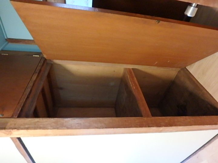 横乾ビルの内装