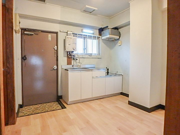 横乾ビルの内装