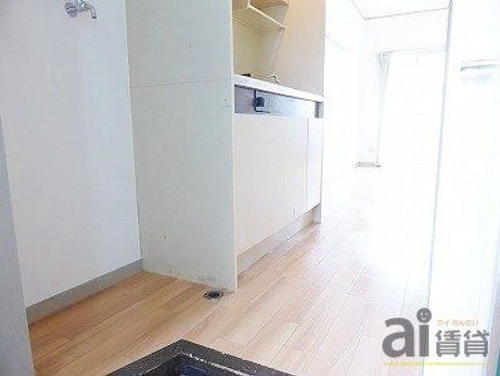 東京都小平市小川町1(マンション)の賃貸物件の玄関