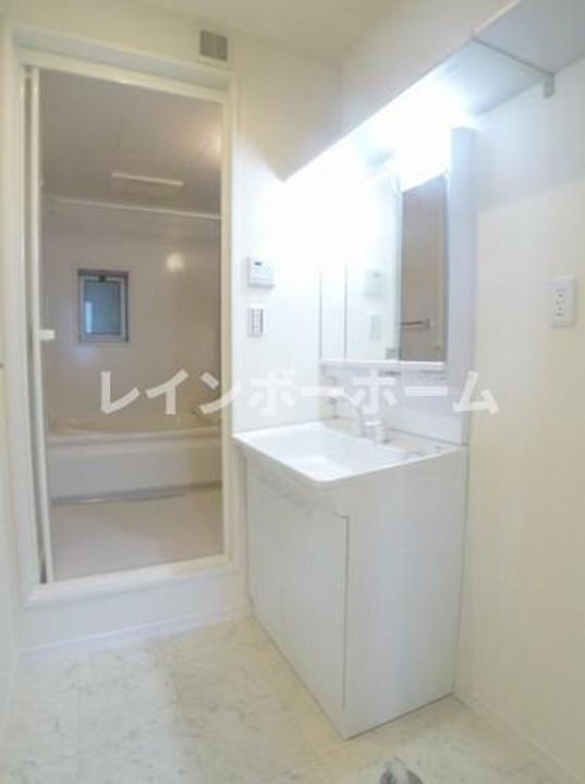 セレーナの内装