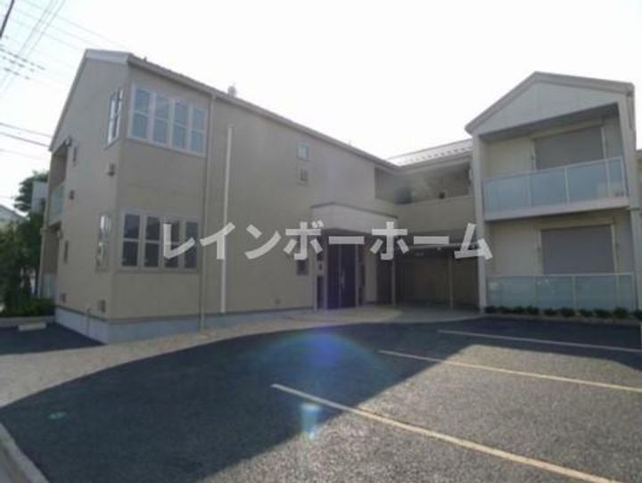 セレーナの外観