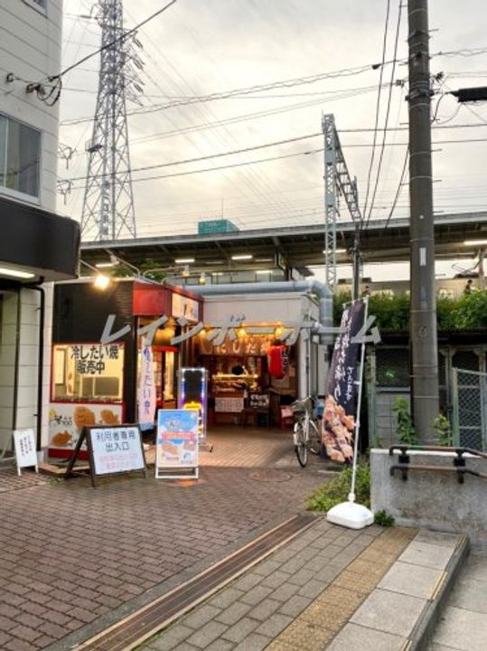 セレーナの周辺