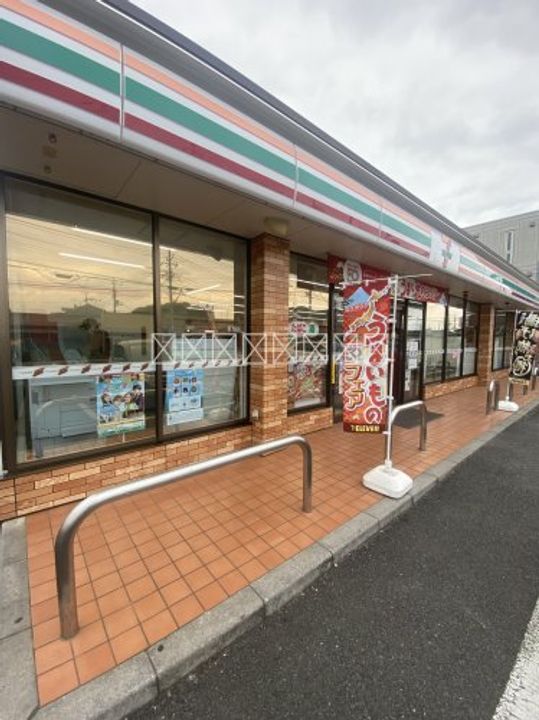 エストラーデの周辺