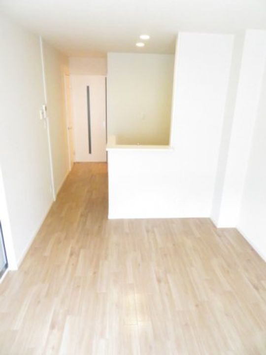 アヴェニュー暁町の居間