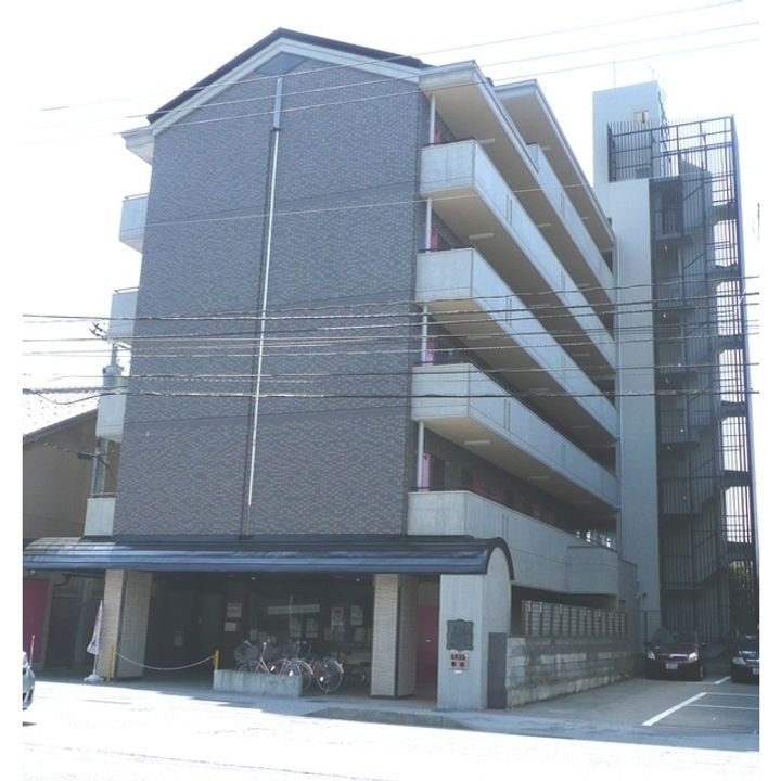 ホーユウコンフォルトレディース金沢寺町の外観