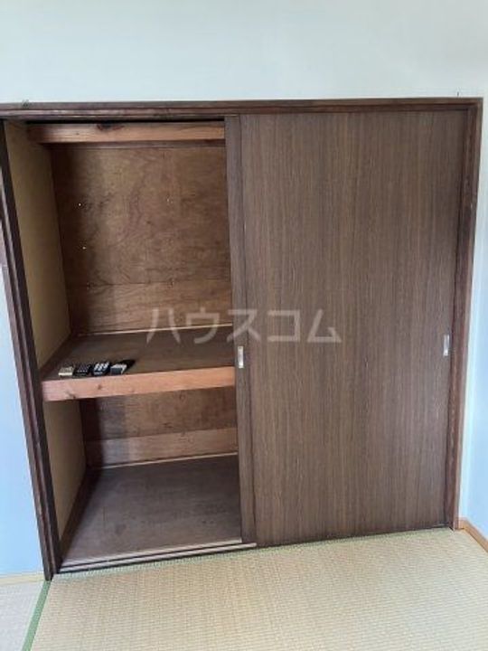 ウエストランドの内装