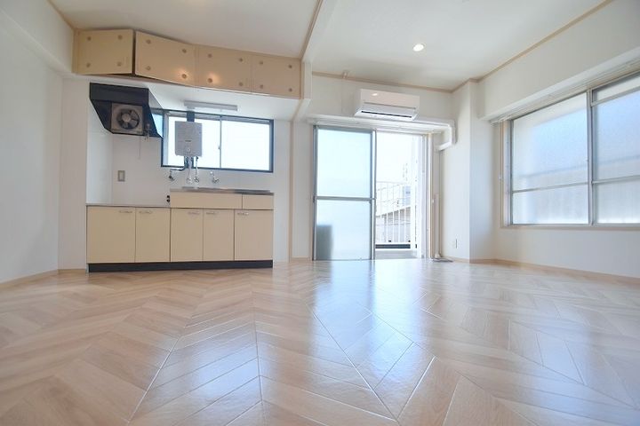 広島県広島市南区東雲本町2(マンション)の賃貸物件のキッチン