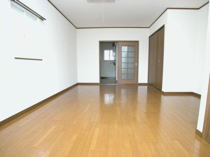 ●ロイヤルシティMの内装