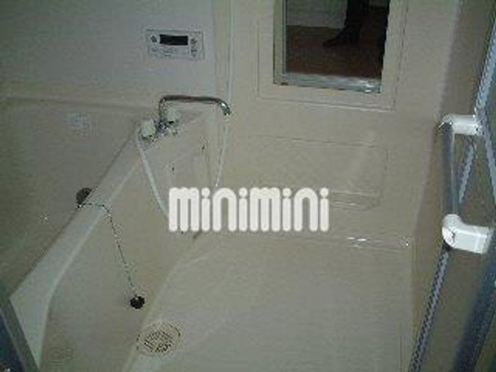 メゾンブローニュ 8の風呂