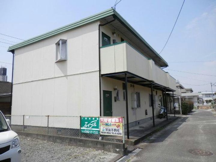 コーポマルセの外観