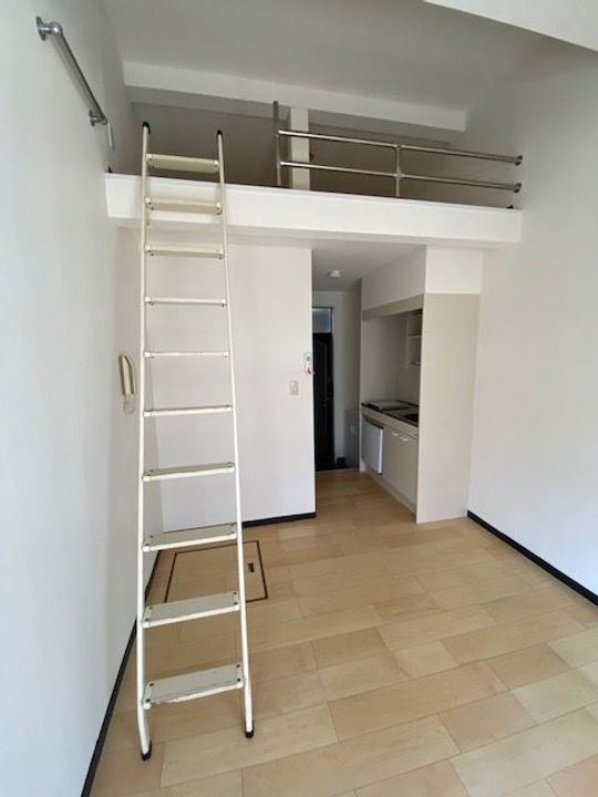 アネックス129の居間