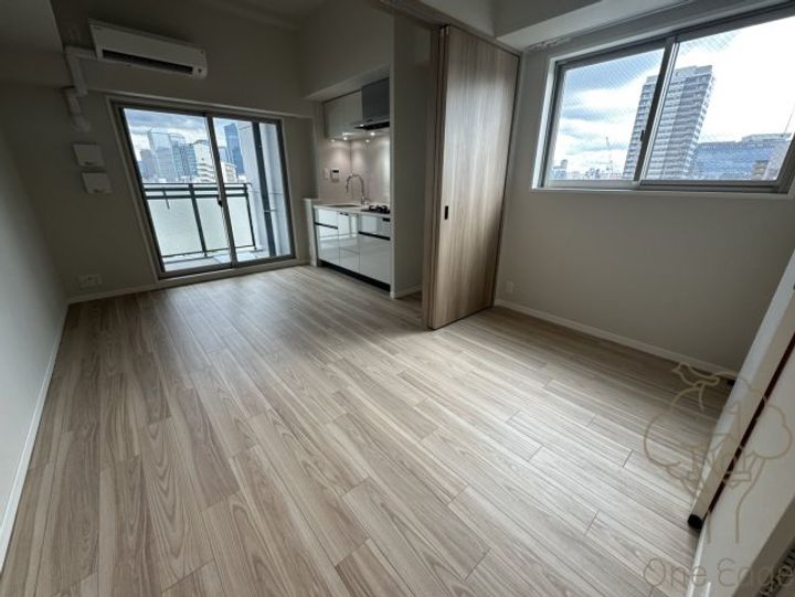 S-RESIDENCE天満橋arの居間