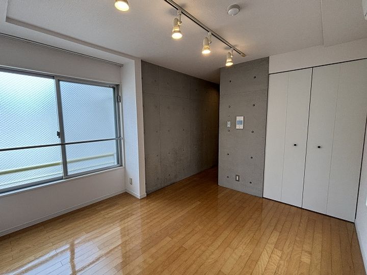 礼敷ゼロゼロ NETフリー FR1ヶ月 MODULOR代々木公園の内装