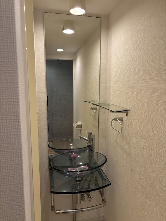 礼敷ゼロゼロ NETフリー FR1ヶ月 MODULOR代々木公園の内装