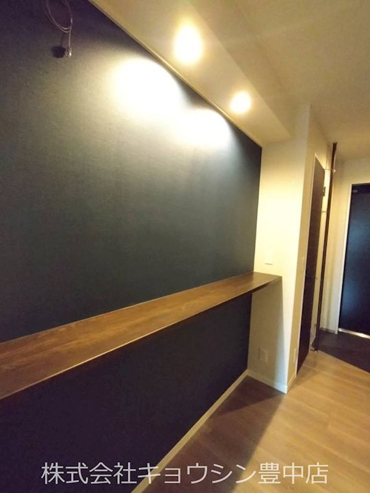 大阪府豊中市曽根西町2(マンション)の賃貸物件の玄関