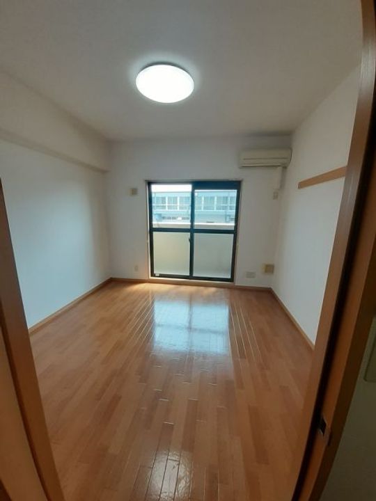 山口県山口市小郡下郷(マンション)の賃貸物件の居間