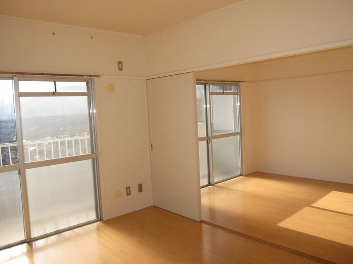 サンヒルズ山宮の内装