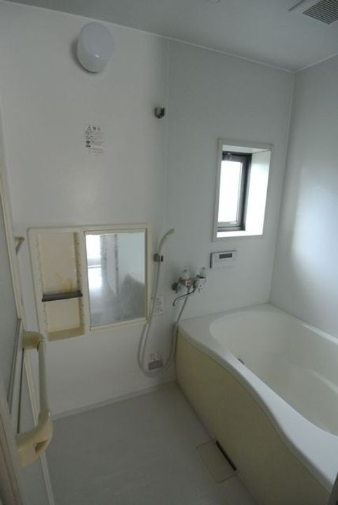 ウエストヒルズ渡辺3の風呂