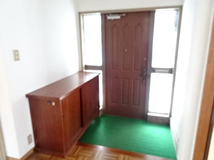 鳥取県米子市新開2(一戸建)の賃貸物件の玄関