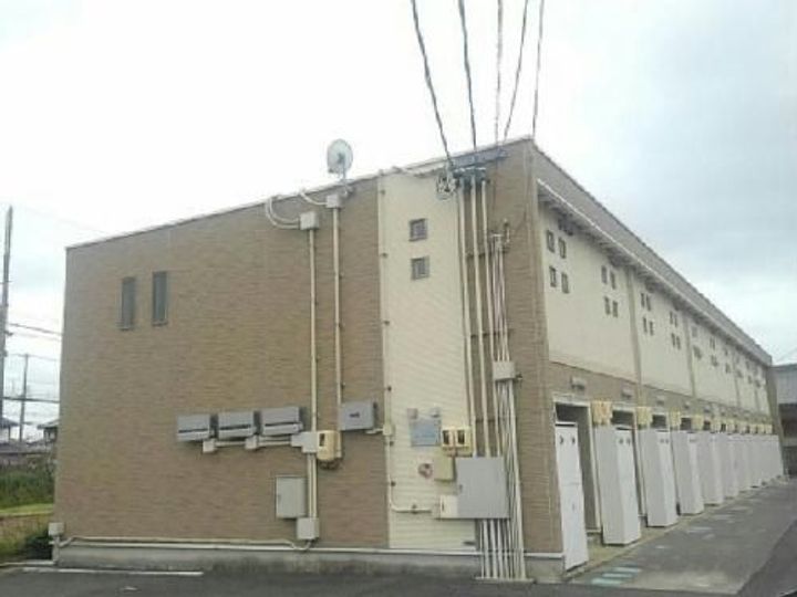 レオネクストサニースクエア磯山の外観