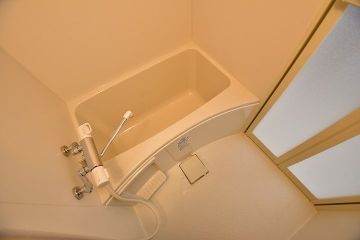 クレセント富町の風呂