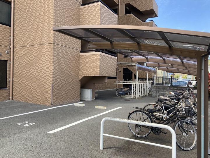 フラワーマンション上熊本の地図