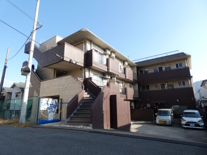 サンライズハイツの外観