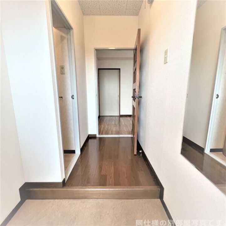 アネックス高畑の玄関