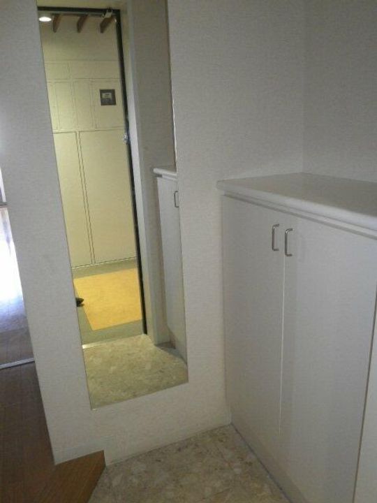 エルフレア武蔵野の玄関