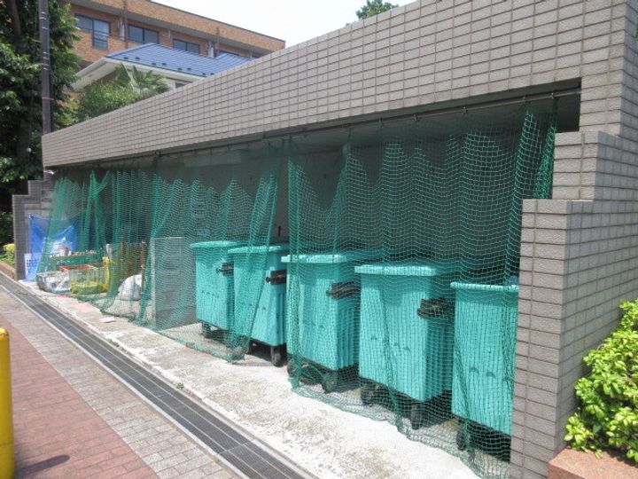 アーバンイーストの地図