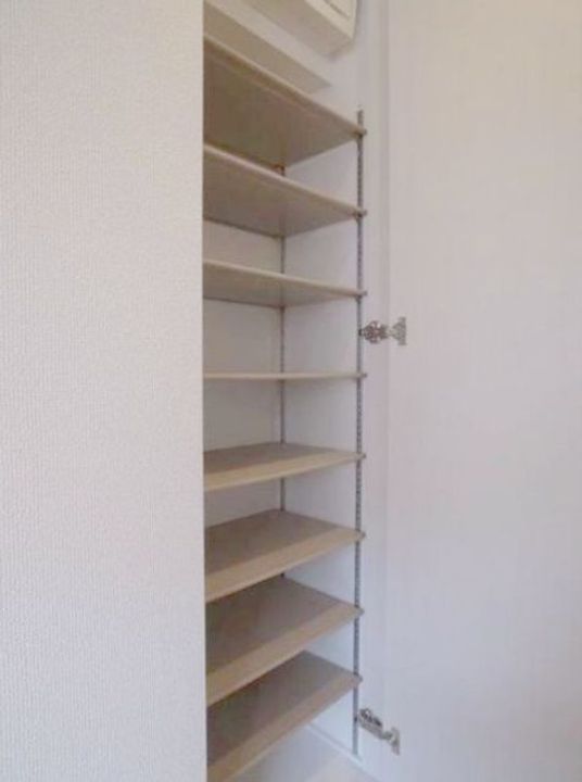 フォルトゥーナ中野の玄関