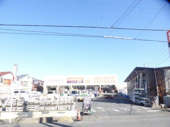 レオパレスフレンズの周辺