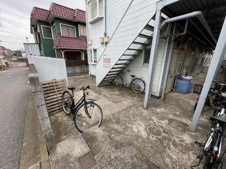 ロックウェル大久保の地図