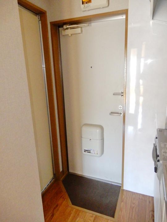 東京都立川市曙町3(アパート)の賃貸物件の玄関