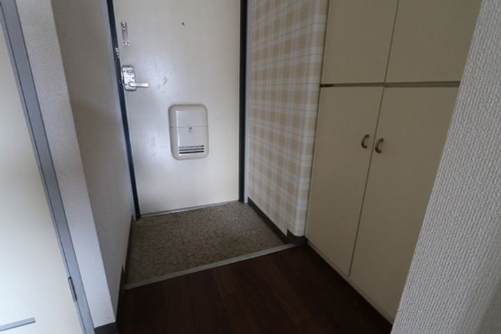 広島県広島市西区楠木町3(マンション)の賃貸物件の玄関