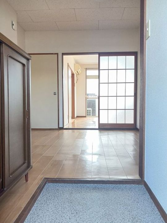 栃木県足利市鹿島町(アパート)の賃貸物件の玄関