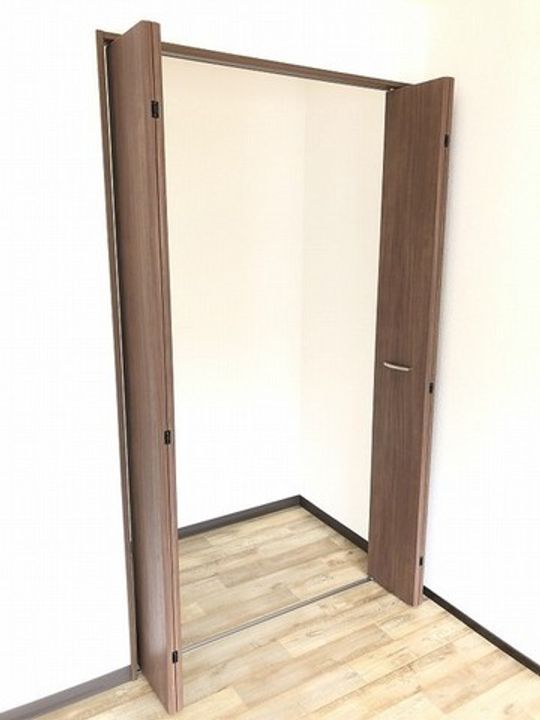 フォーブル三重野の内装