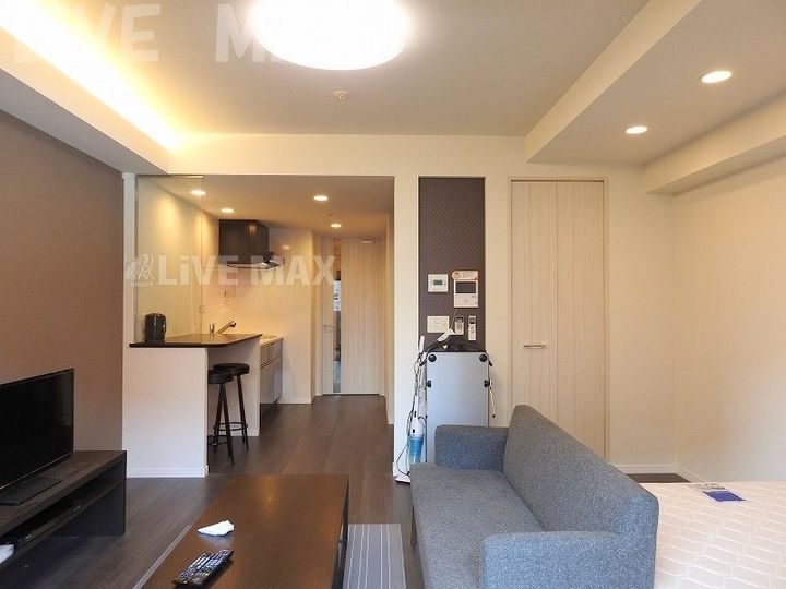 ウェルブライト博多ステーションの居間