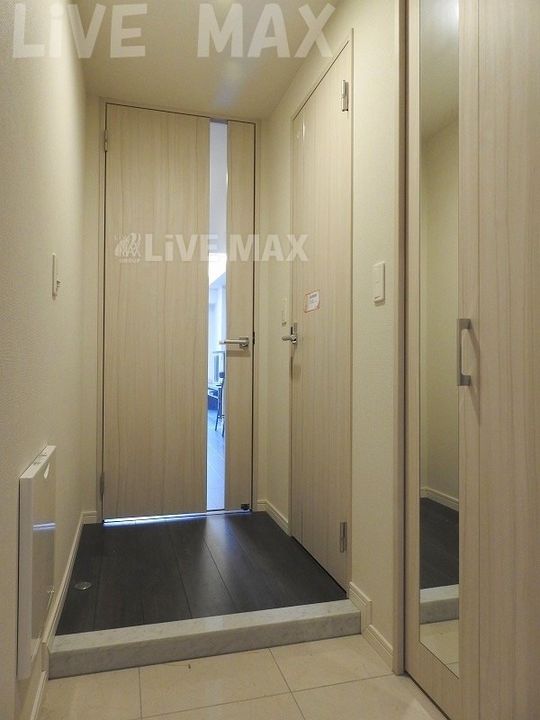 ウェルブライト博多ステーションの玄関