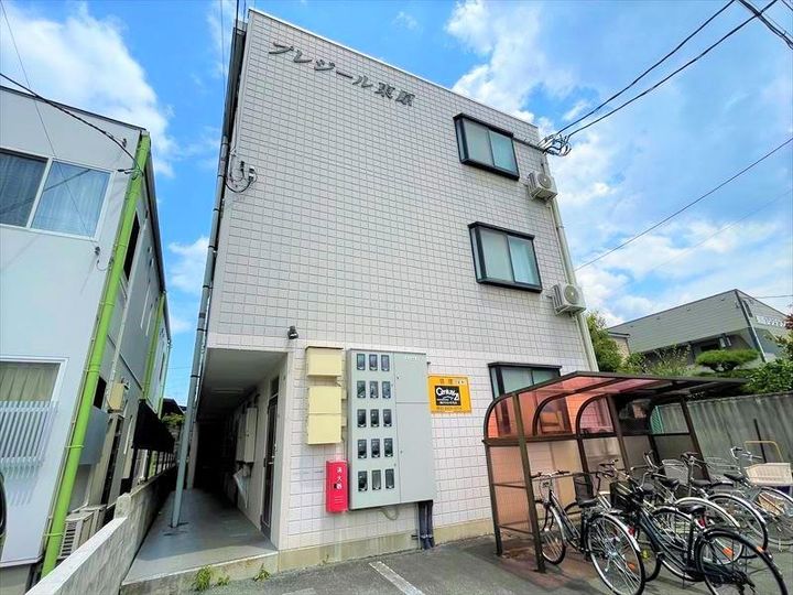 プレジール東原の外観