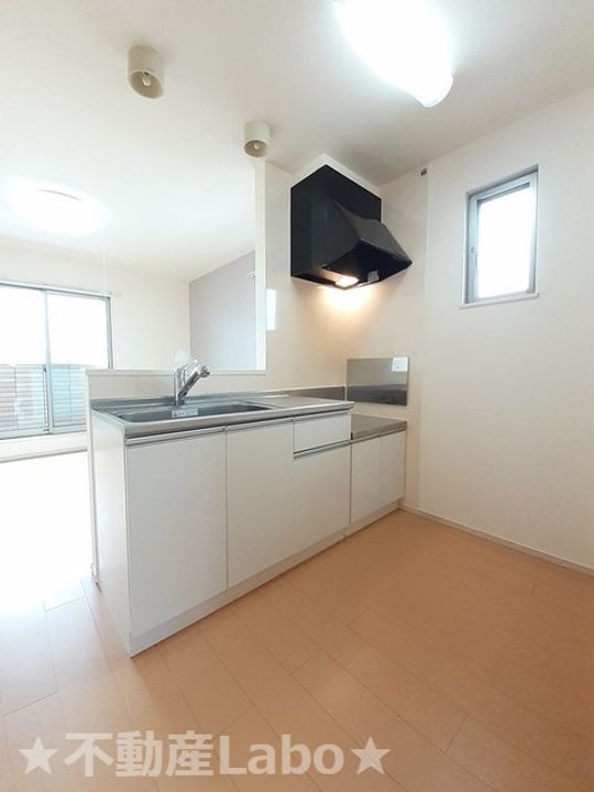 徳島県板野郡北島町高房字東中道(アパート)の賃貸物件のキッチン