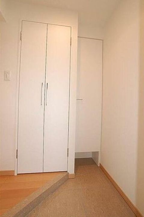東京都墨田区立川2(マンション)の賃貸物件の玄関
